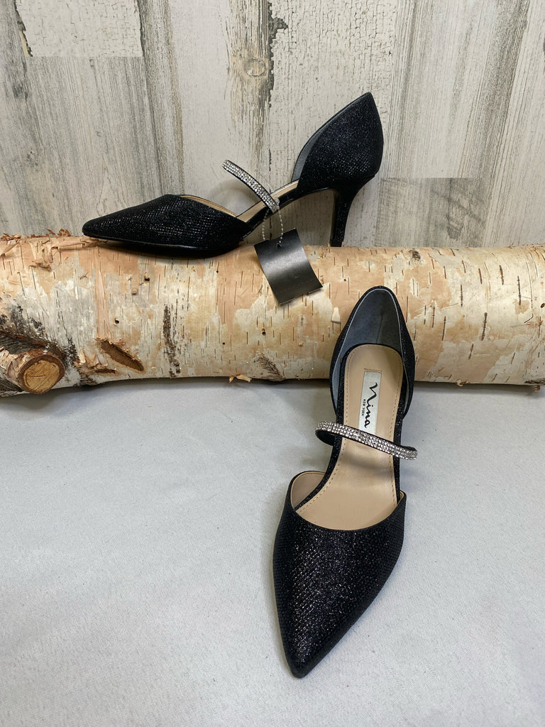 Nina Size 7 Black Heels
