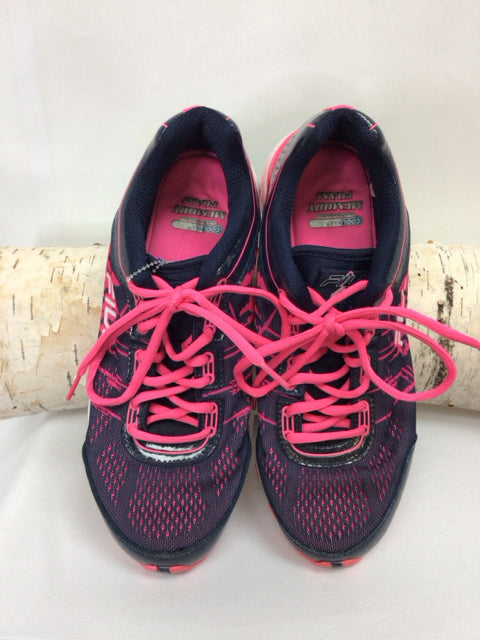 Fila Size 9 Pink/Blue Sneakers
