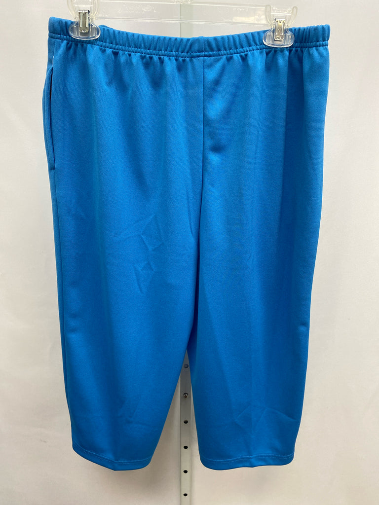 Blair Size Medium Blue Crop/Capri