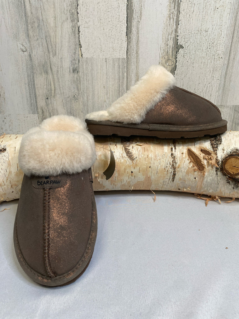 Bear Paw Size 9 Bronze Slippers