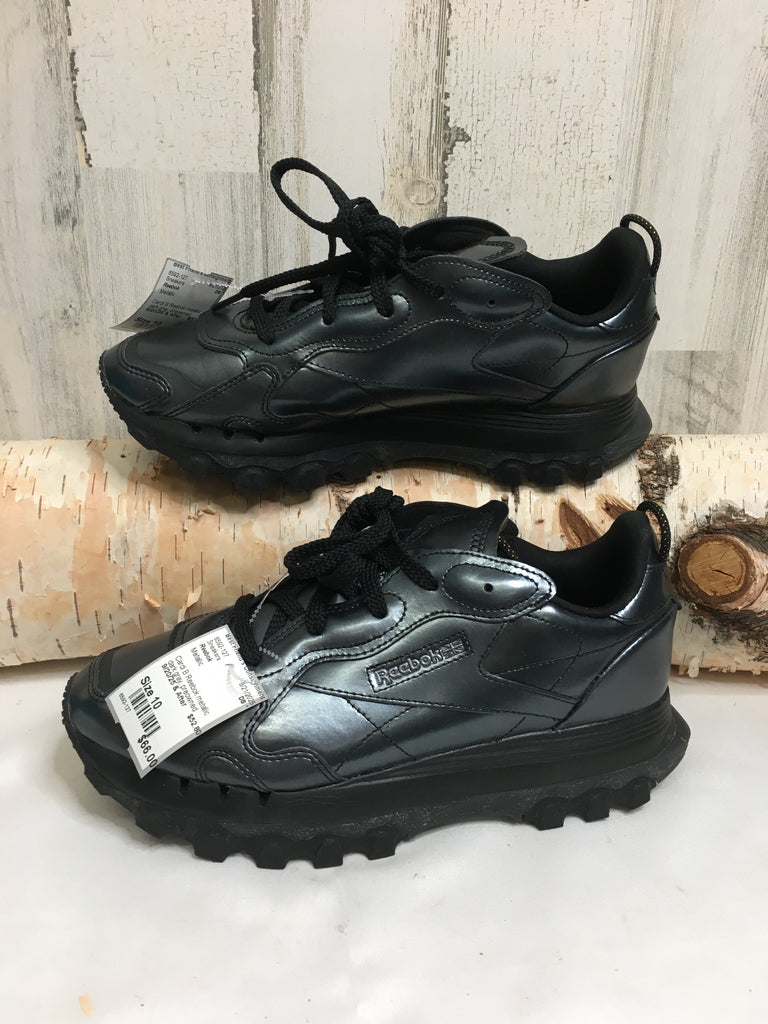 Reebok Size 10 Metallic Sneakers