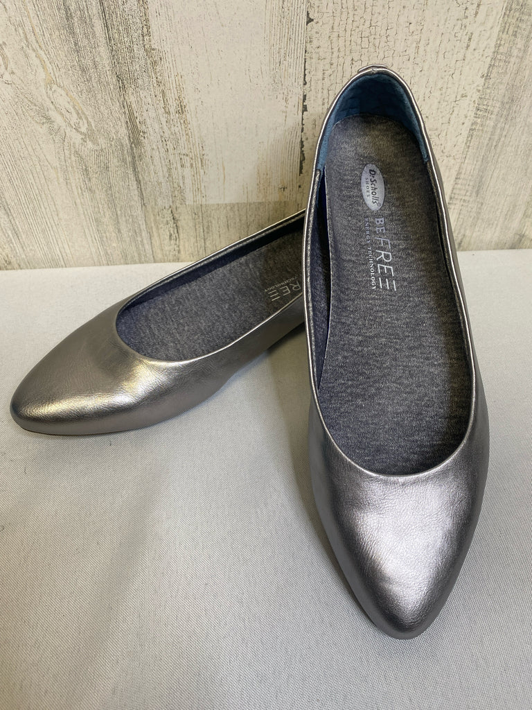 Dr. Scholl's Size 8 Silver Flats