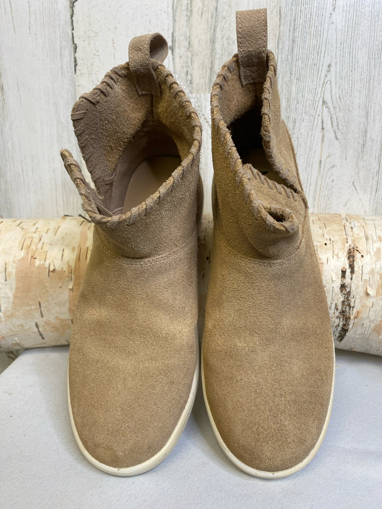 Koolaburra Size 6 Tan Booties