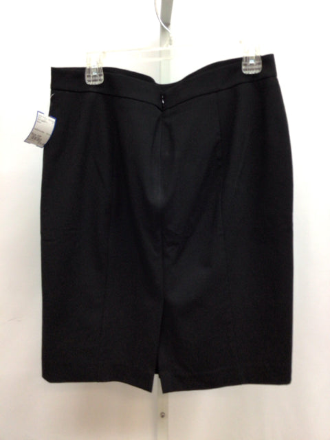 Size 12P Ann Taylor Black Skirt