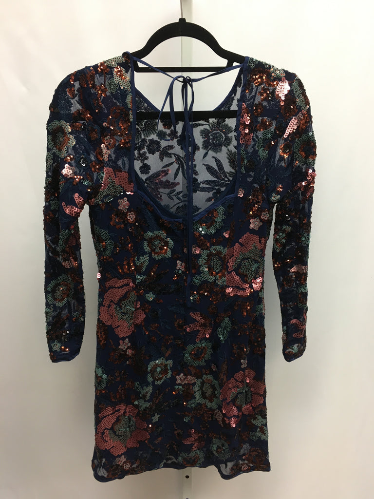 Anthropologie Size 2P Blue Floral Long Sleeve Dress