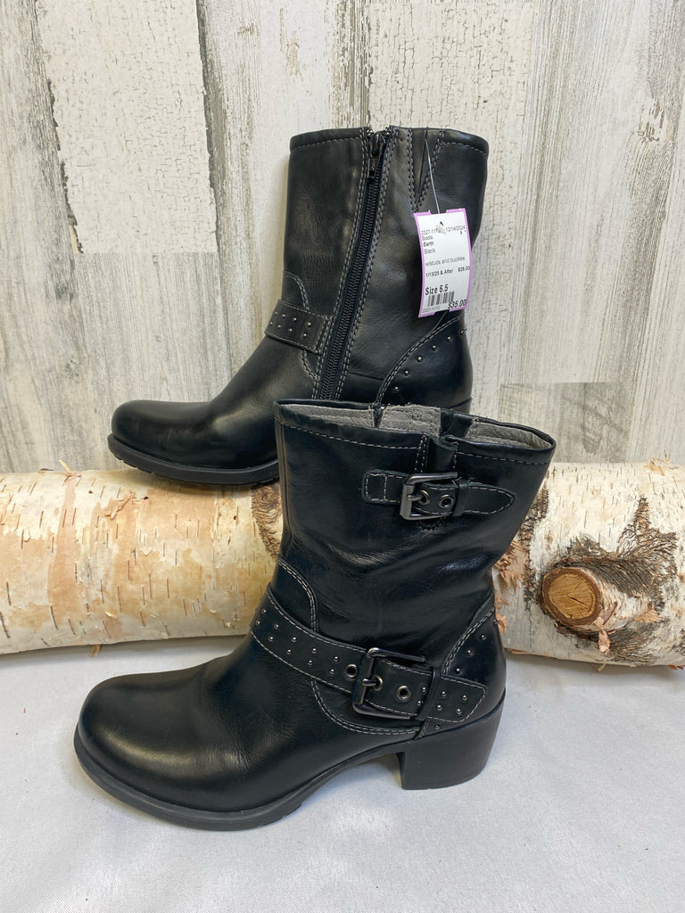 Earth Size 6.5 Black Boots