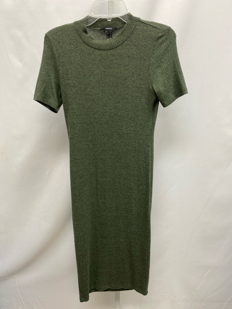 Size Medium Forever 21 Green Heather Short Sleeve Dress