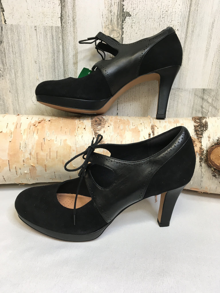 Clarks Size 9 Black Heels