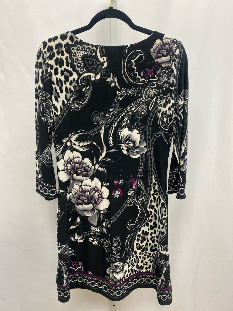 Size Medium WHBM Black Floral 3/4 Sleeve Dress