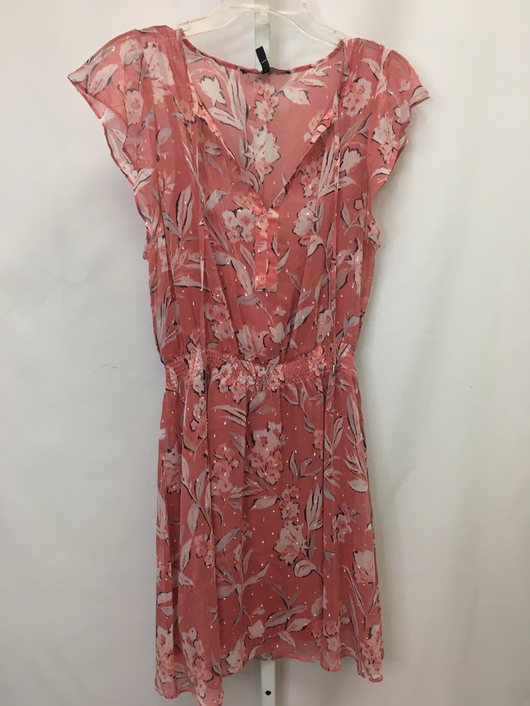 Size Medium WHBM Rose Short Sleeve Dress