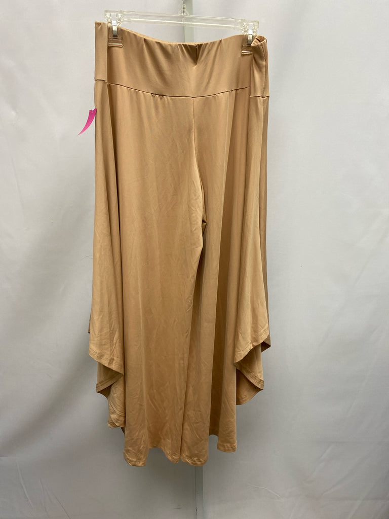 Shein Size 1X Tan Crop/Capri