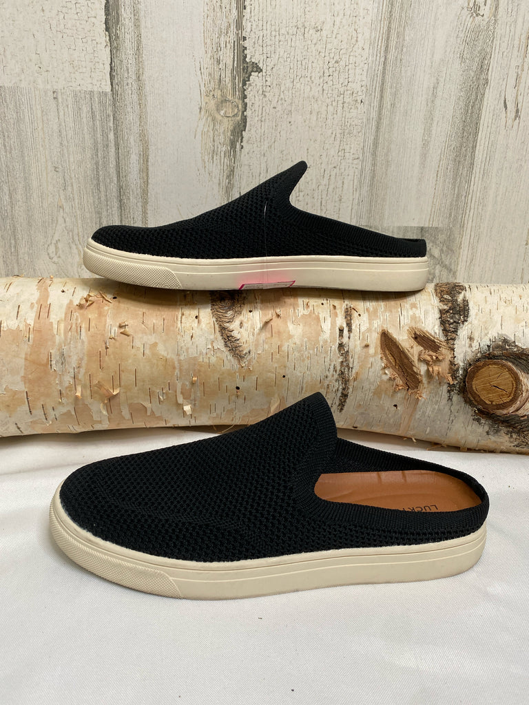 Lucky Brand Size 8 Black Slip-ons