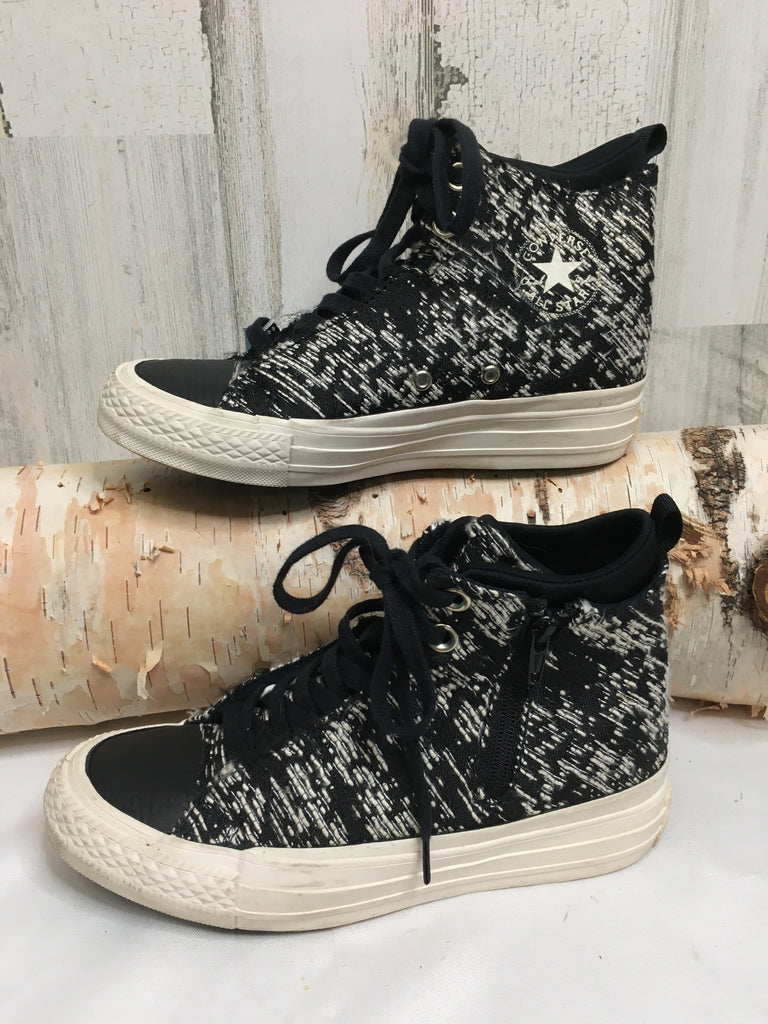 Converse Size 5 Black/White Sneakers