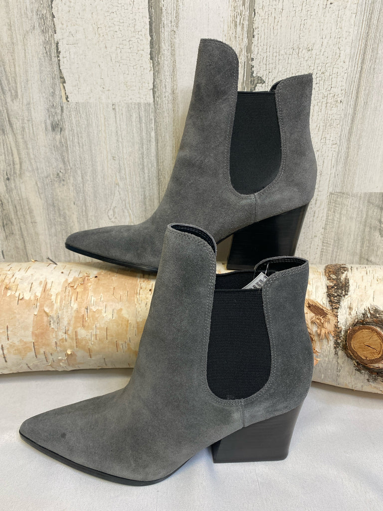 Kendall & Kylie Size 8.5 Gray Booties