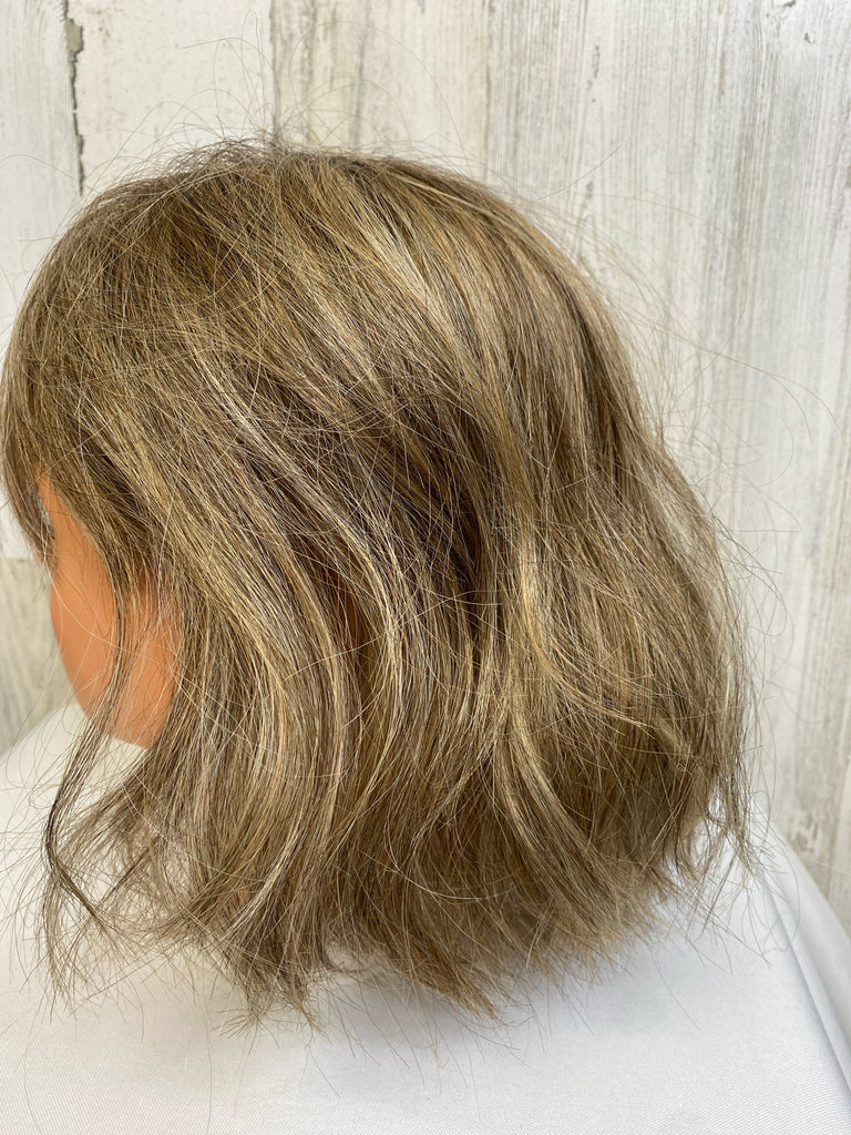 Raquel Welch Blonde Wig