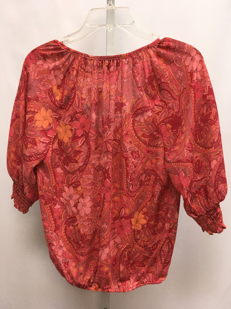 Evereve Size XS Pink Floral 3/4 Sleeve Top