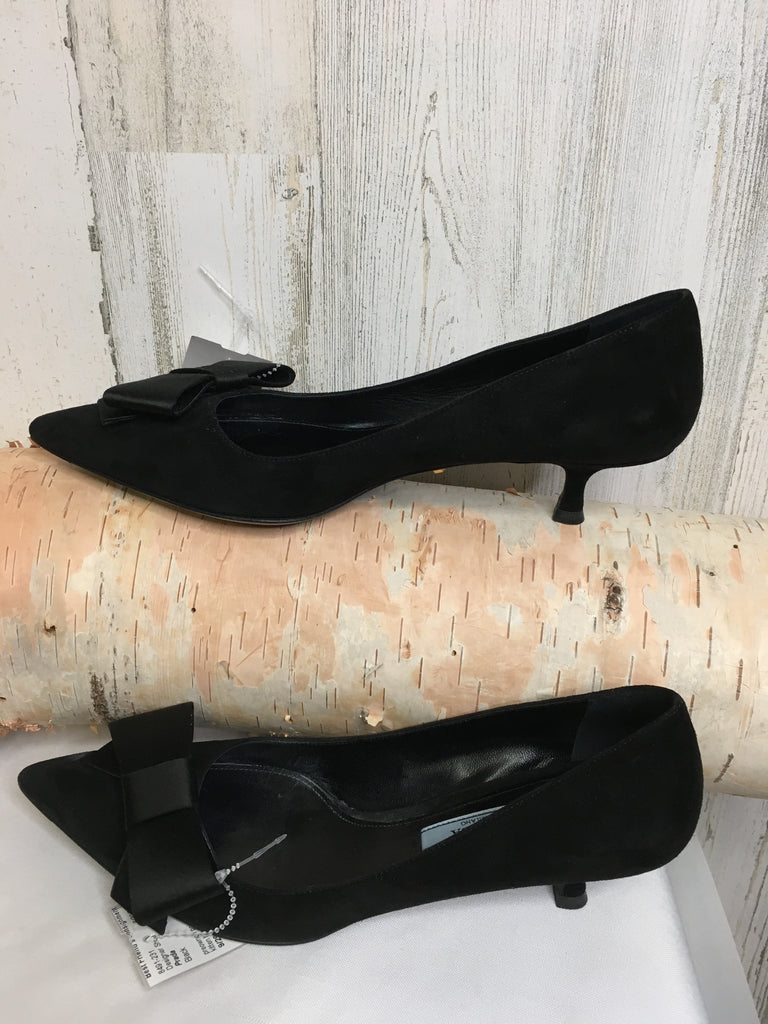 Prada Size 37.5 (7.5/8) Black Designer Shoe