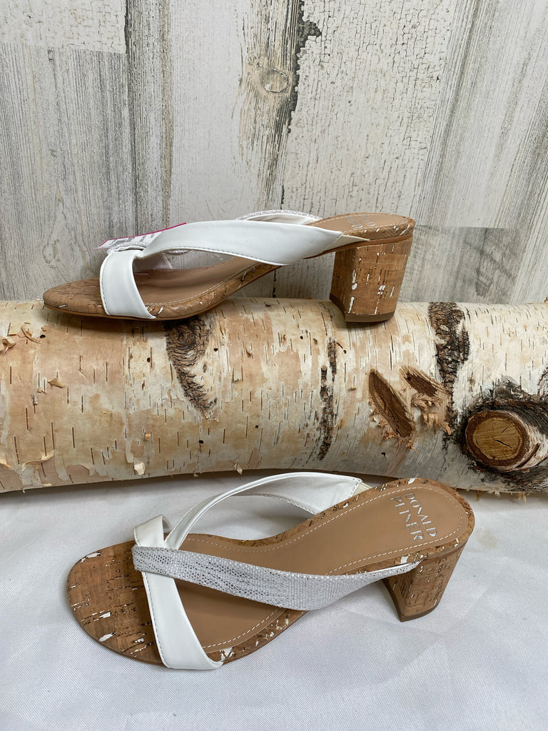 Donald J. Pliner Size 6.5 White Heels