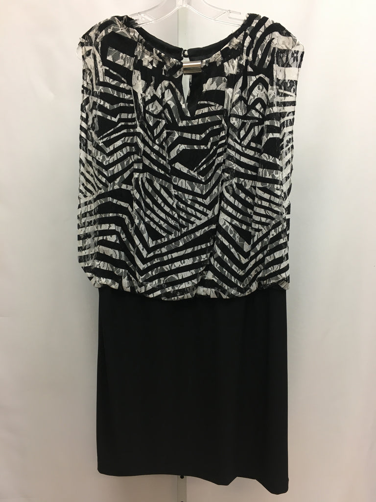 Size 14 Perceptions Black/White Sleeveless Dress