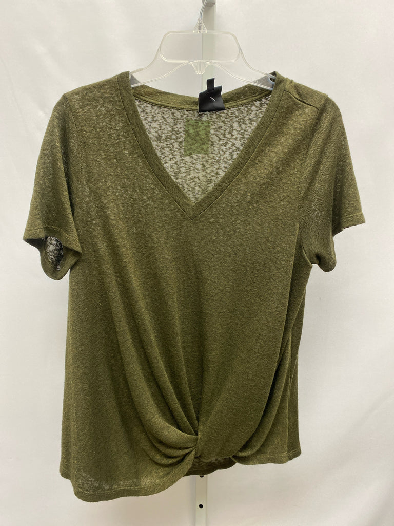 Bobeau Size Medium Olive Short Sleeve Top