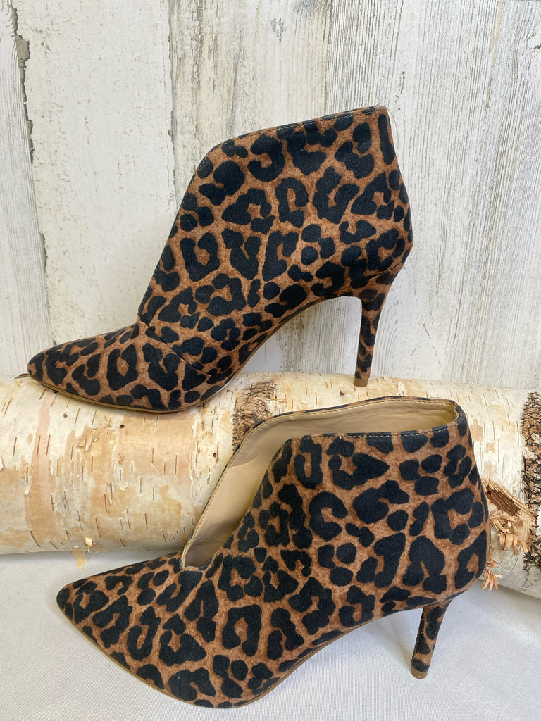 Jessica Simpson Size 8 Animal Print Booties