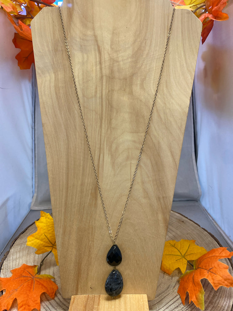 Evereve Black Necklace