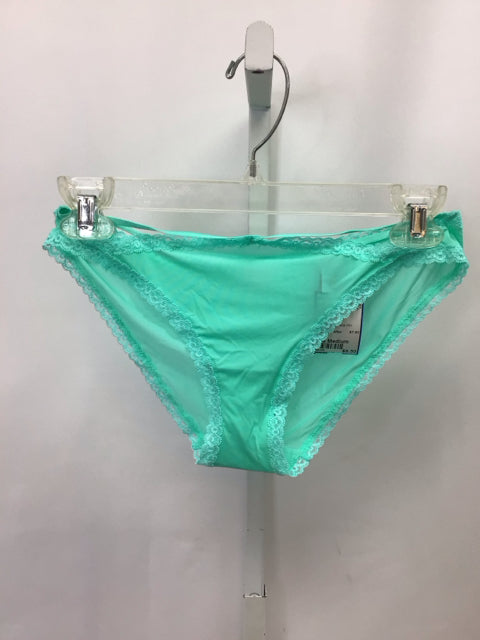 Size Medium Victoria's Secret Green Panties