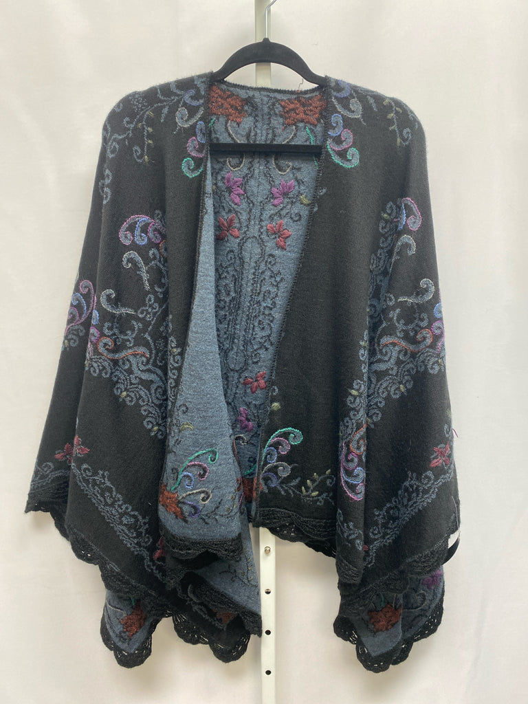 Size OS Black Paisley Cape