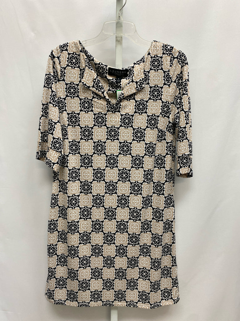 Shellisegal Size Medium White Print 3/4 Sleeve Dress