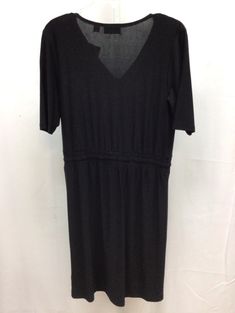 Size Medium Nina Leonard Black Short Sleeve Dress