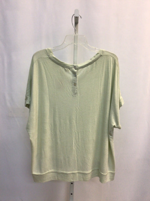 POL Size Large Green Short Sleeve Top