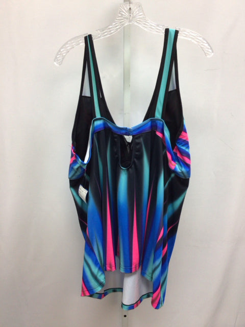Size 2X Black/Multi Swimsuit Top Only