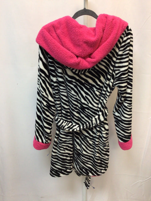 Size Medium Black/Pink Robe