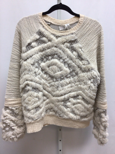 Size Large Cream Long Sleeve Sweater