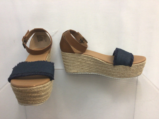 brash Size 8.5 Blue Sandals
