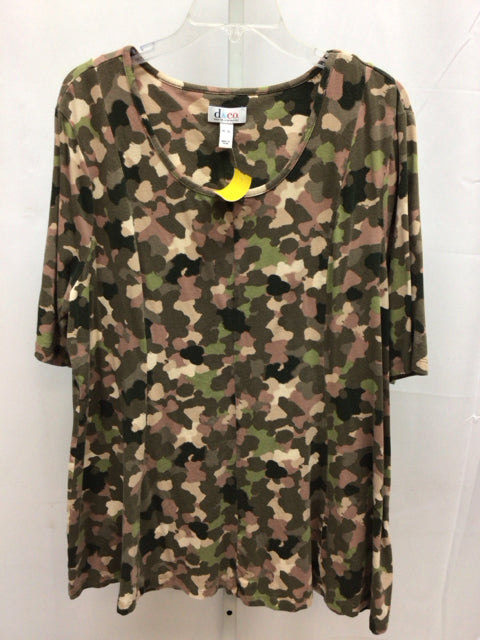 D & Co. Size XL Army Green Short Sleeve Tunic
