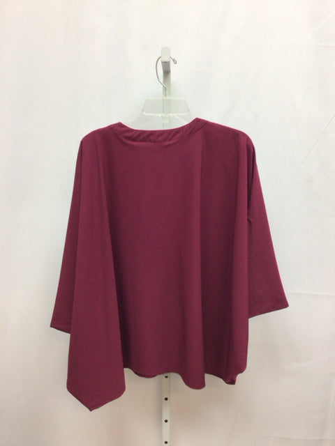 Andree Size Small Burgundy 3/4 Sleeve Top