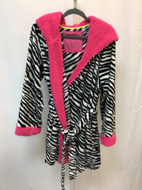 Size Medium Black/Pink Robe