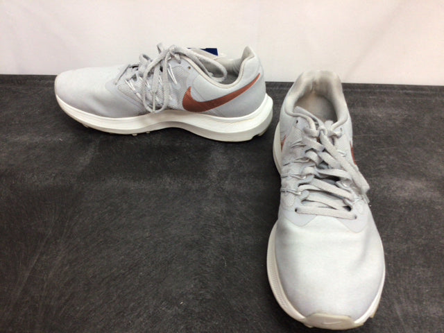 Nike Size 8.5 Gray Athletic Shoes