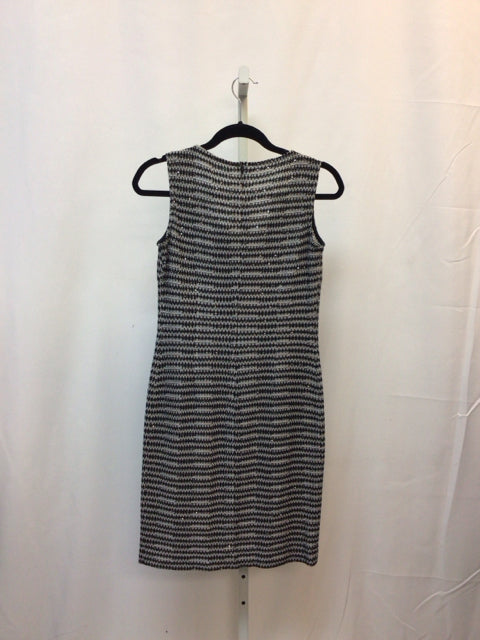 Size 4 St. John Black/Gray Designer Dress