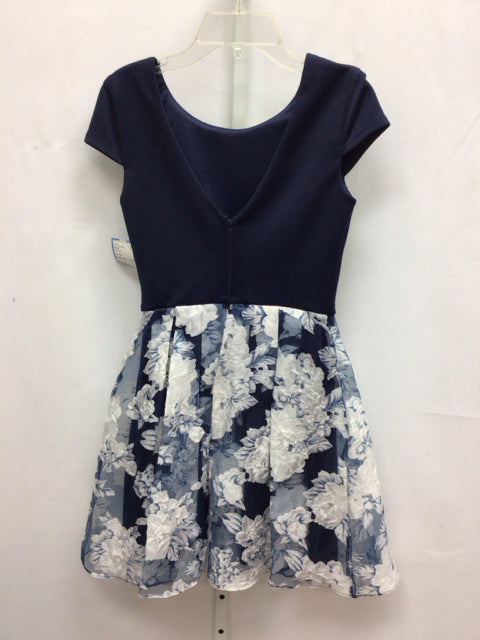 Size 1/2 B. Darlin Navy Floral Short Sleeve Dress