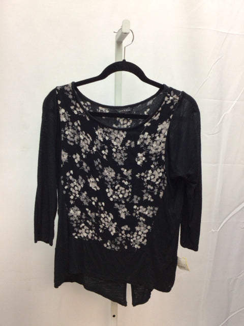 Lucky Brand Size Medium Black Floral 3/4 Sleeve Top