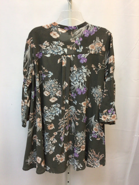 umgee Size Small Gray floral 3/4 Sleeve Tunic