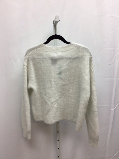Abound Size Medium White Sweater
