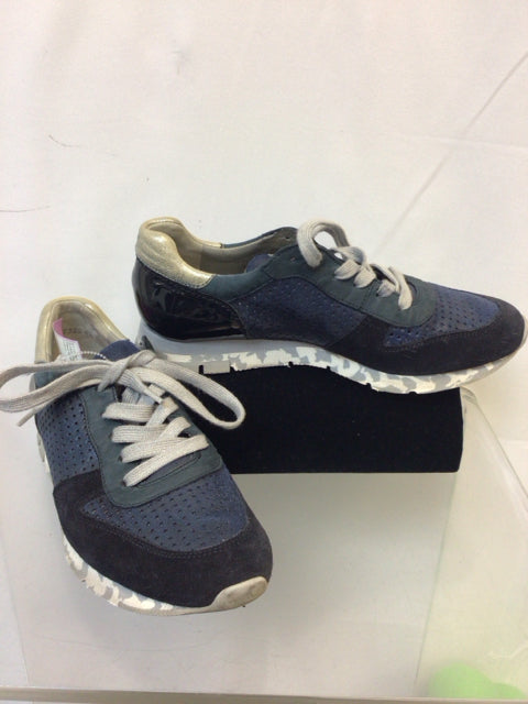 Paul Green Size 8/8.5 Navy Sneakers