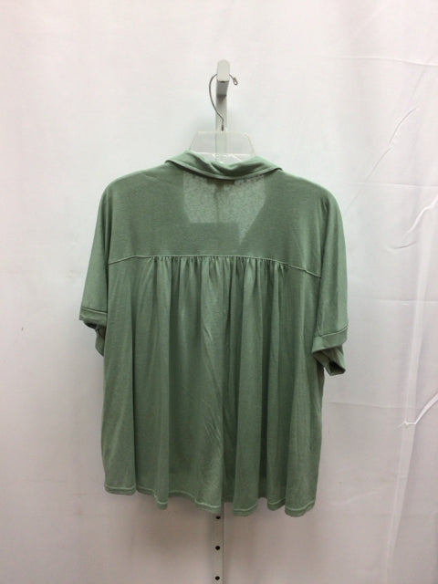 easel Size Small Green Short Sleeve Top