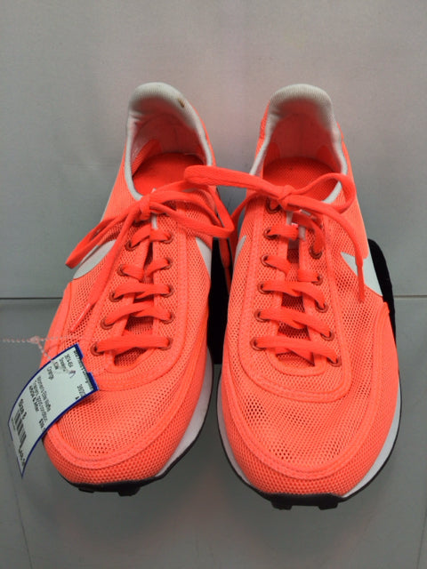 Nike Size 8 Orange Sneakers