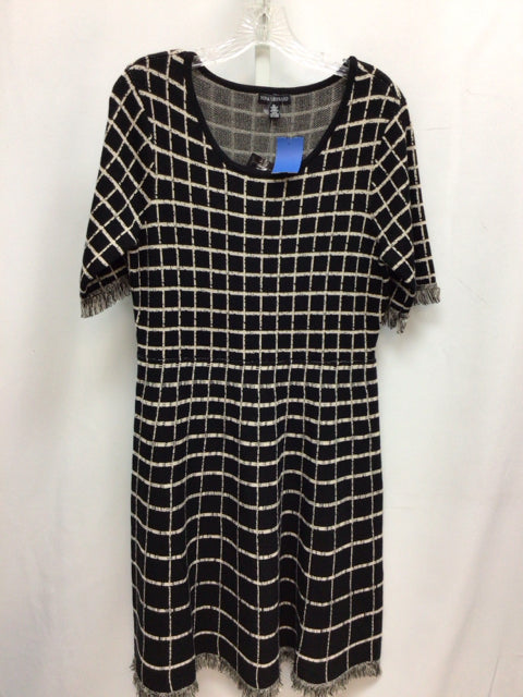 Size Medium Nina Leonard Black/Tan Short Sleeve Dress