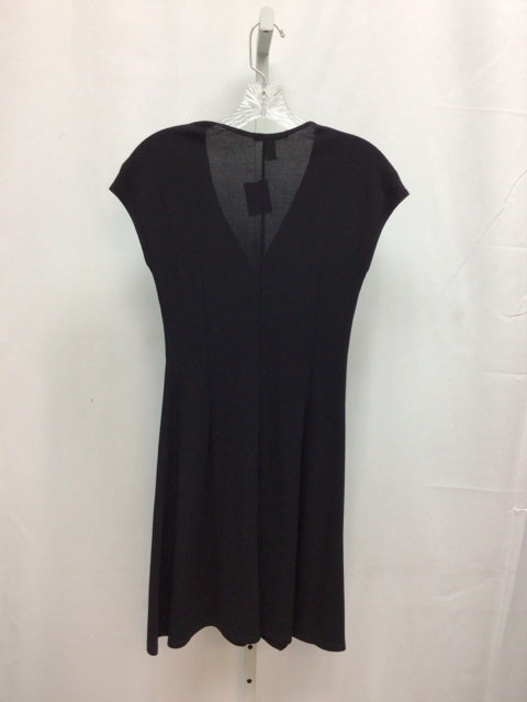 Size 4 Citrine Black Sleeveless Dress