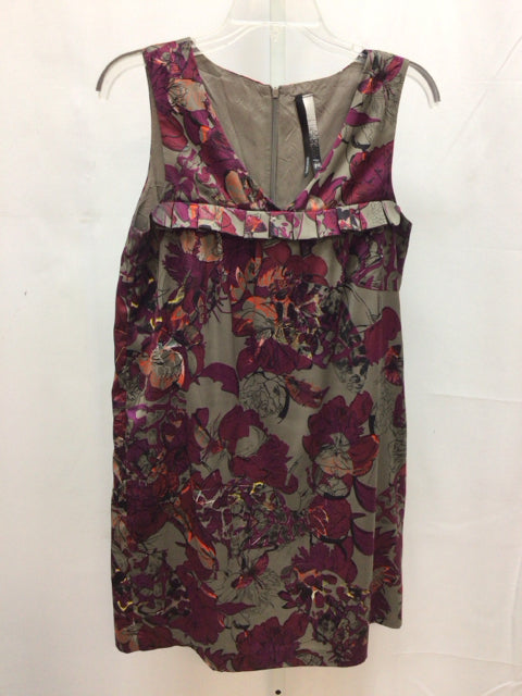 Size Medium kensie Plum Floral Sleeveless Dress